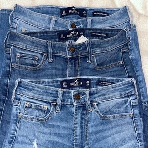 3 pack of Hollister jeans 1/3 are ripped designed.